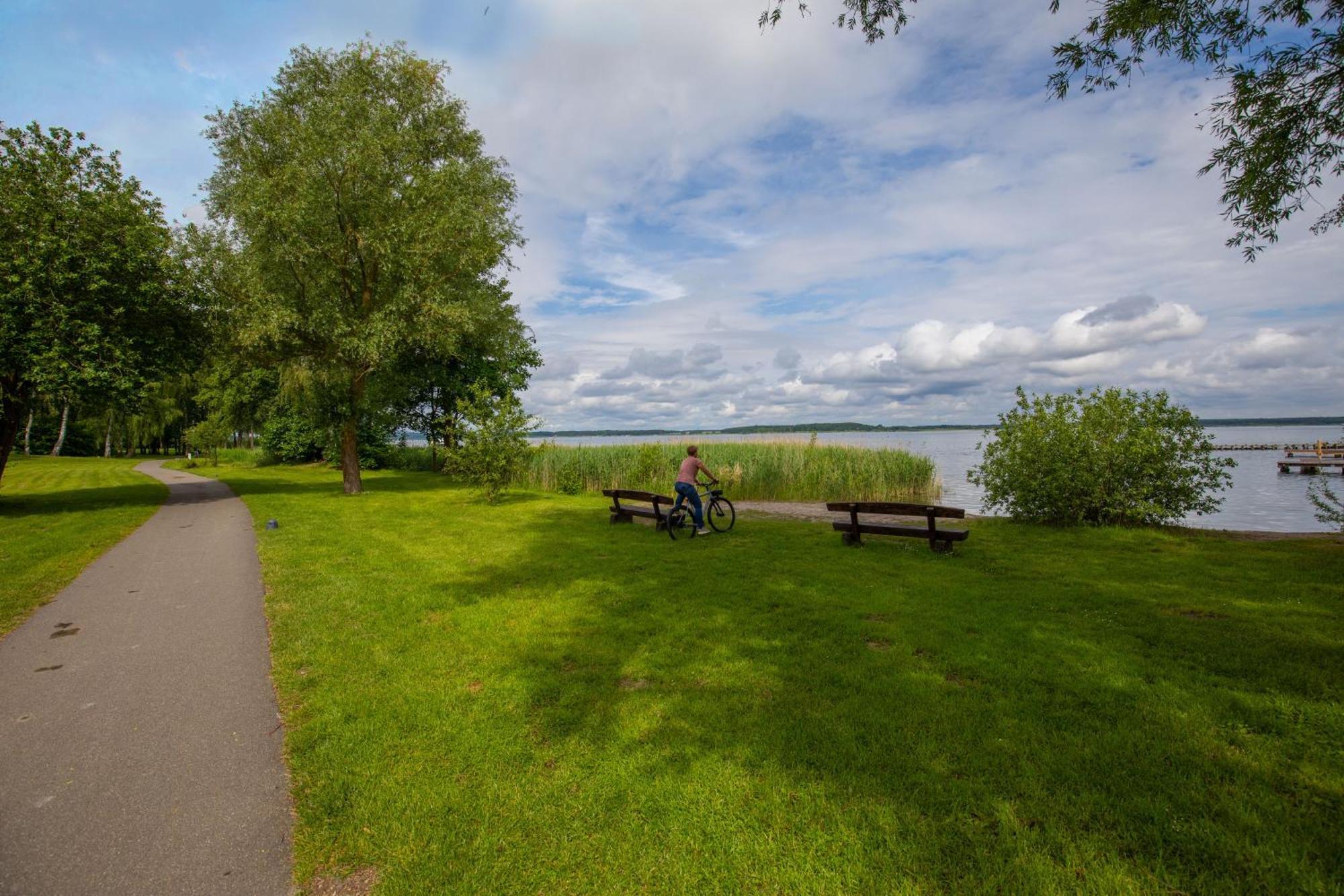 Haus Seerose - Ferienhaus Mit Garten Nahe Fleesensee Fuer Natur Und Erholung Gohren-Lebbin Bagian luar foto