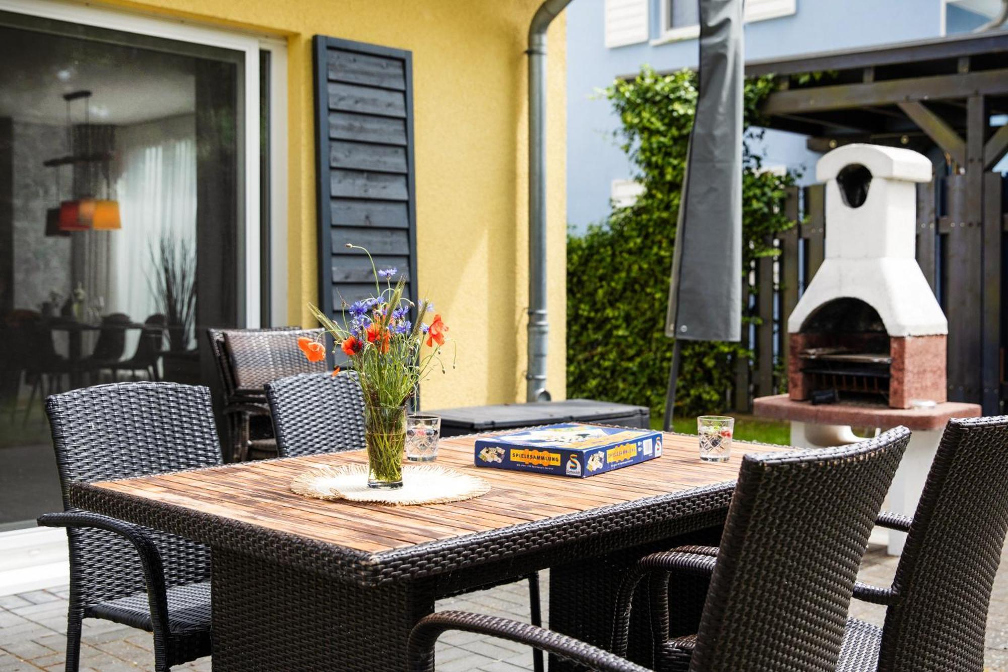 Haus Seerose - Ferienhaus Mit Garten Nahe Fleesensee Fuer Natur Und Erholung Gohren-Lebbin Bagian luar foto